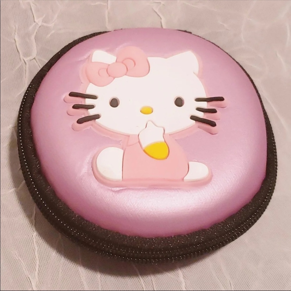 Hello kitty earbuds case - Picture 2 of 4